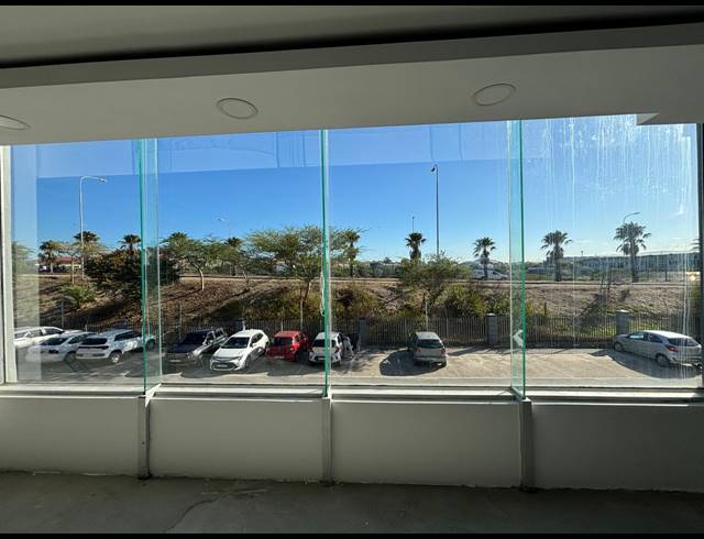 175M² BUSINESS TO LET IN NORTHGATE BUSINESS PARK